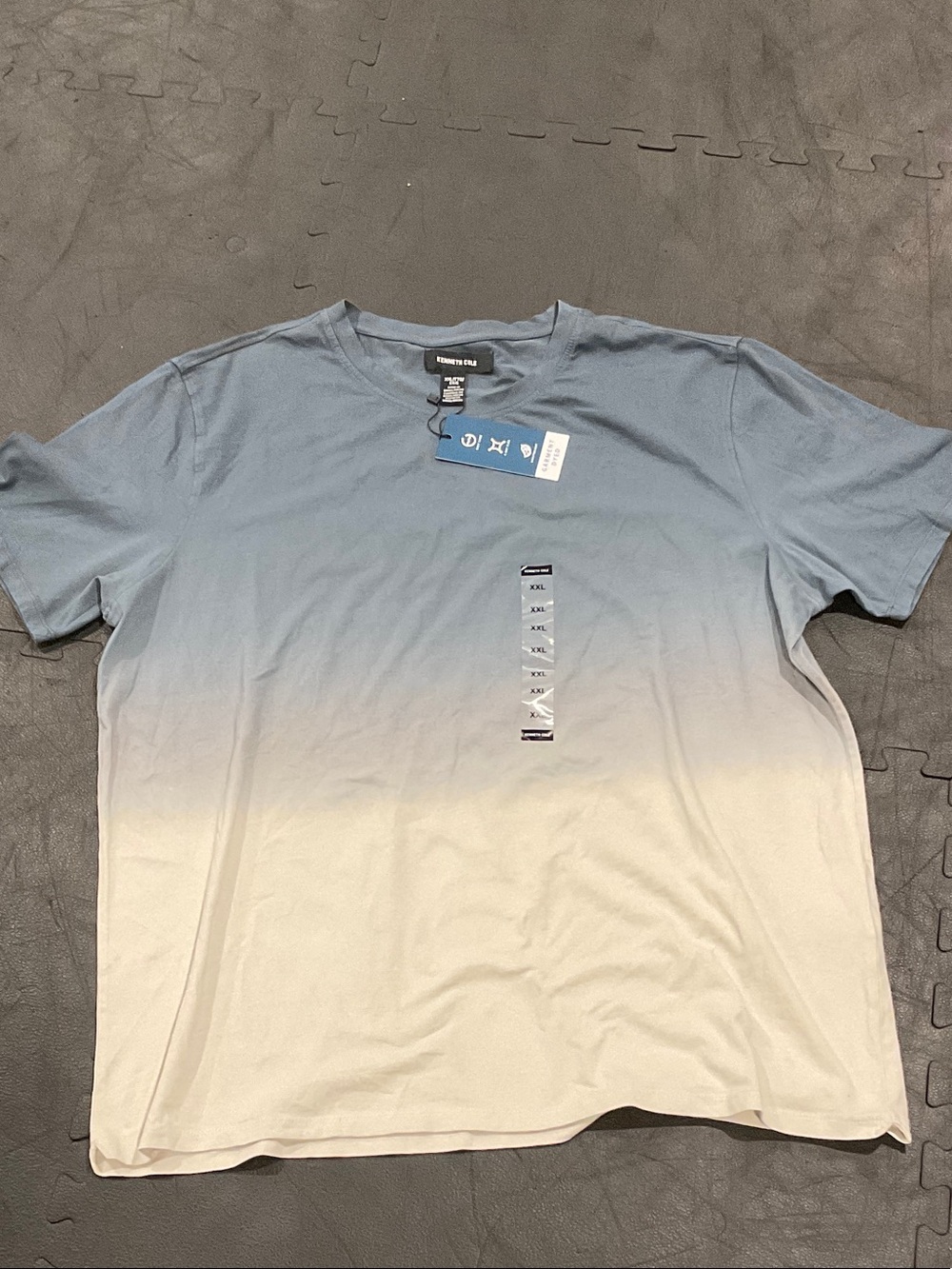 Kenneth Cole Light Blue to White Ombre Short Sleeve Tee
